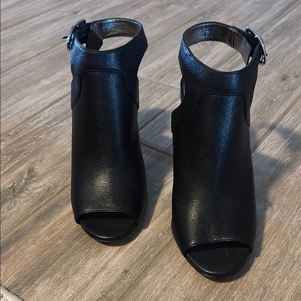 Johnston & Murphy Heels - Picture 2 of 6